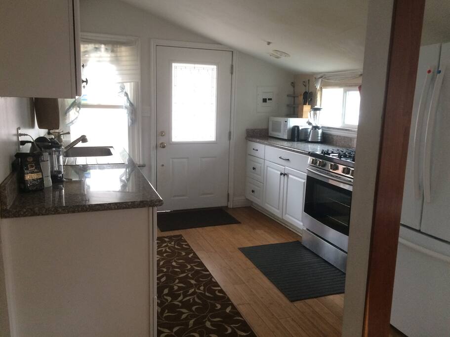 Kitchen / Front door.