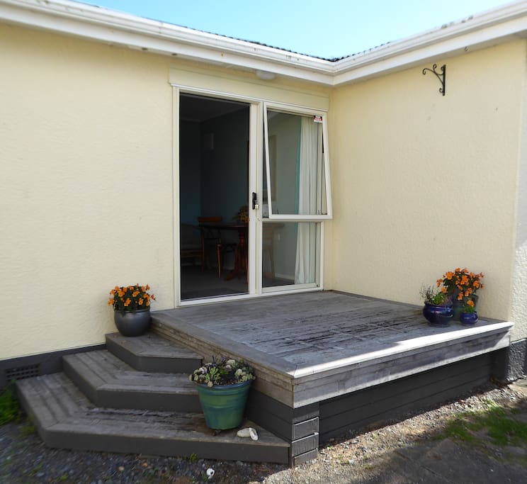 This is the entrance to the private studio.