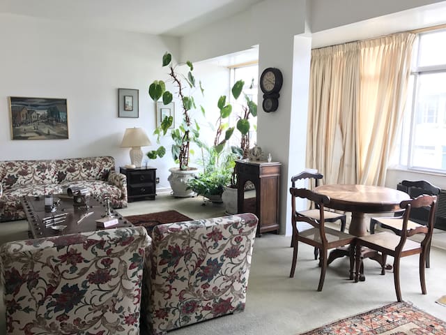 Entre Copacabana e Ipanema, wifi, garagem, metro!