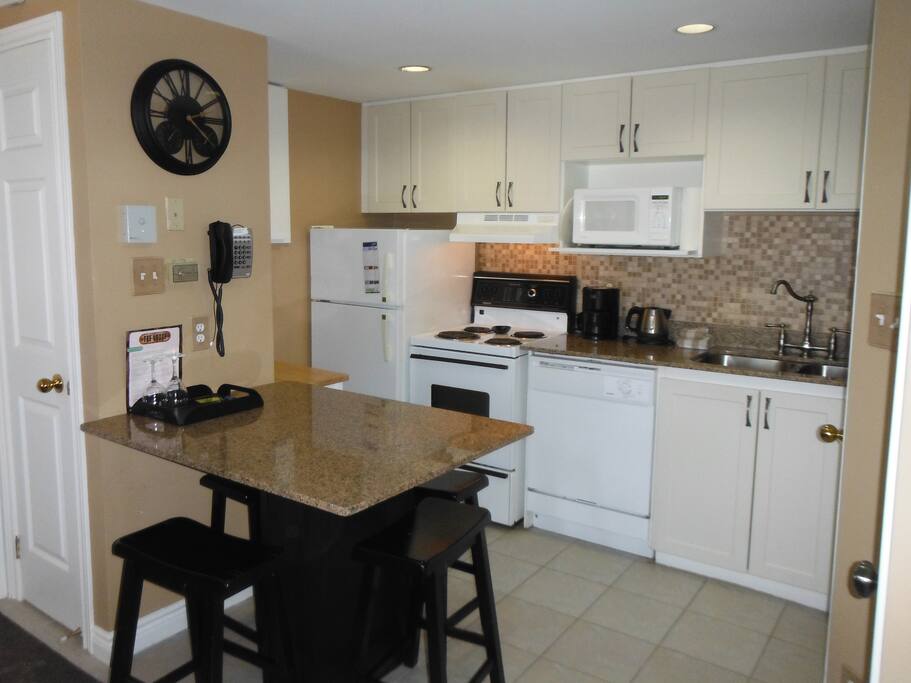 Full kitchen