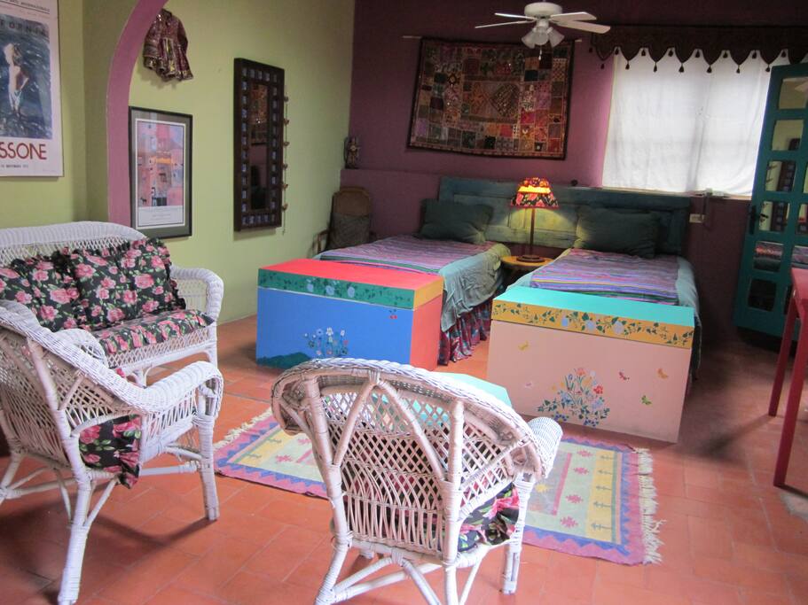 Large bedroom with twin or king bed