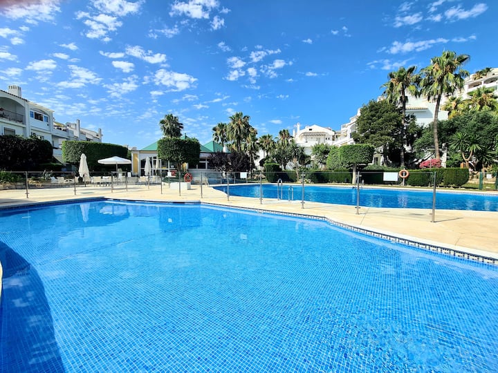 Piscinas Increíbles, Miraflores Golf. - Calahonda
