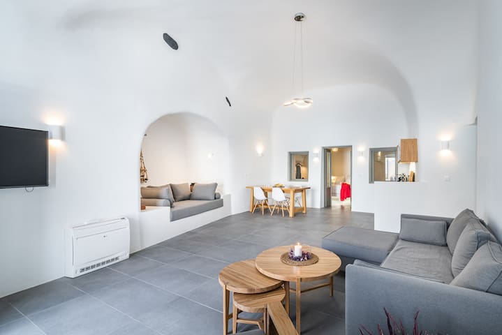 Veneston Suites, Kapari