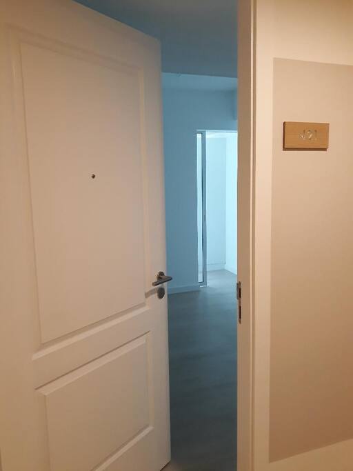 Entrance to the condo (PLEASE READ THE RULES AND REGULATIONS BEFORE BOOKING)