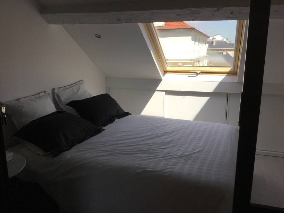 King size bed
