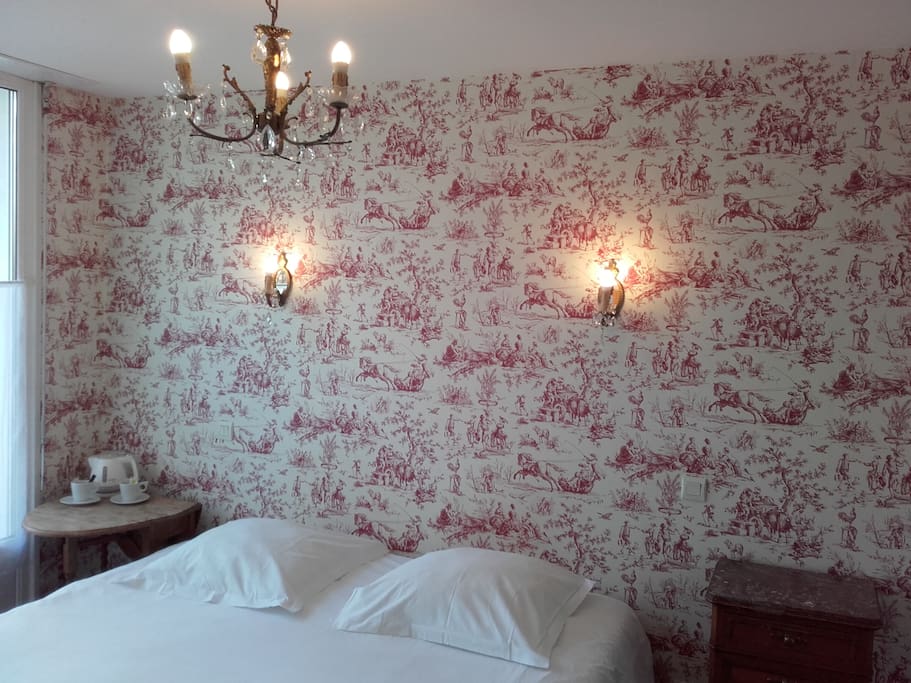 Chambre double ou 2 lits douche wc balcon face au jardin Richelieu