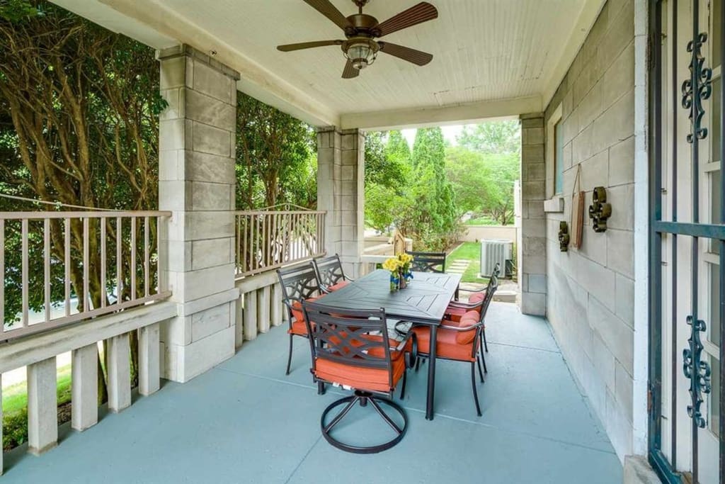 Side Porch - available for your use.
