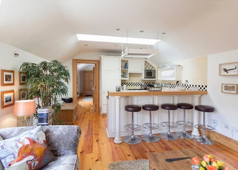 Successful Airbnb property: Old World Stables with Swimming Pool & Sauna. in Cabra Glasnevin