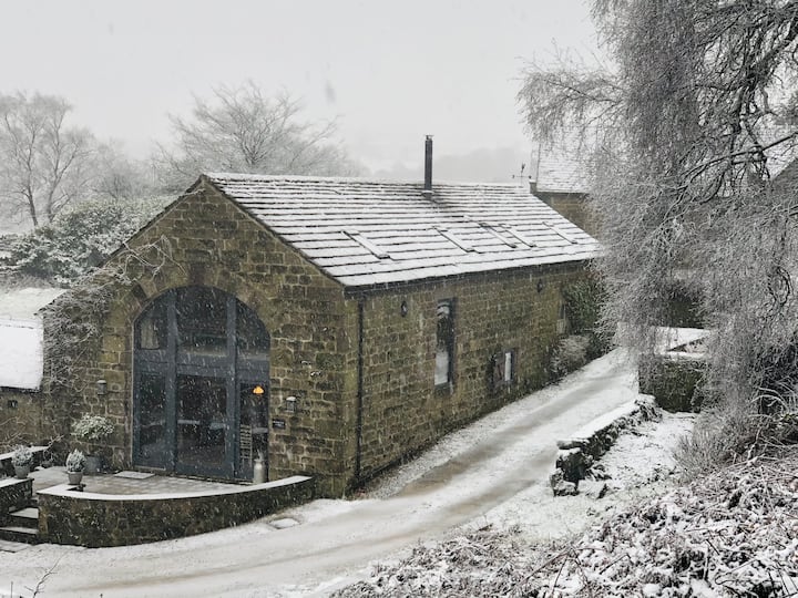 Rocking Stone Cottage - Idyllic Rural Retreat