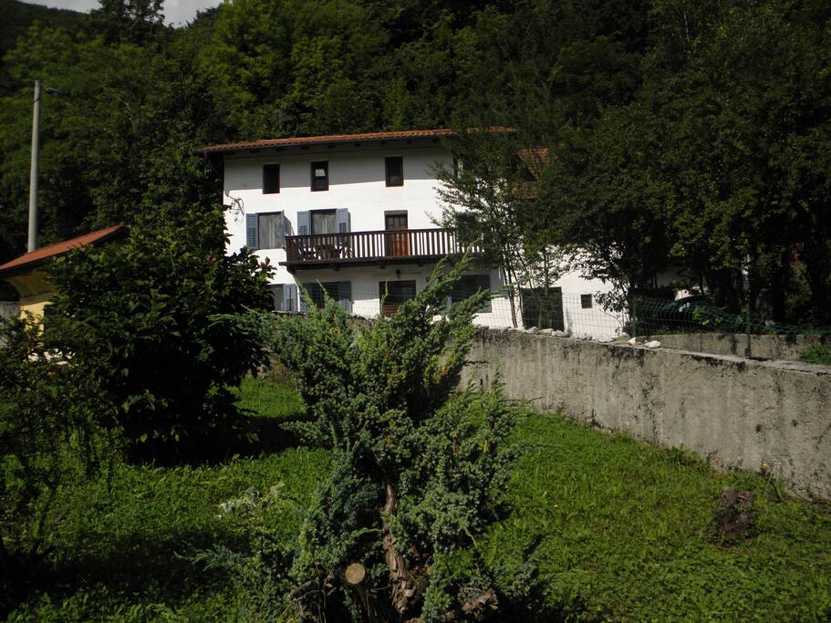 Ciginj Fasrmhouse