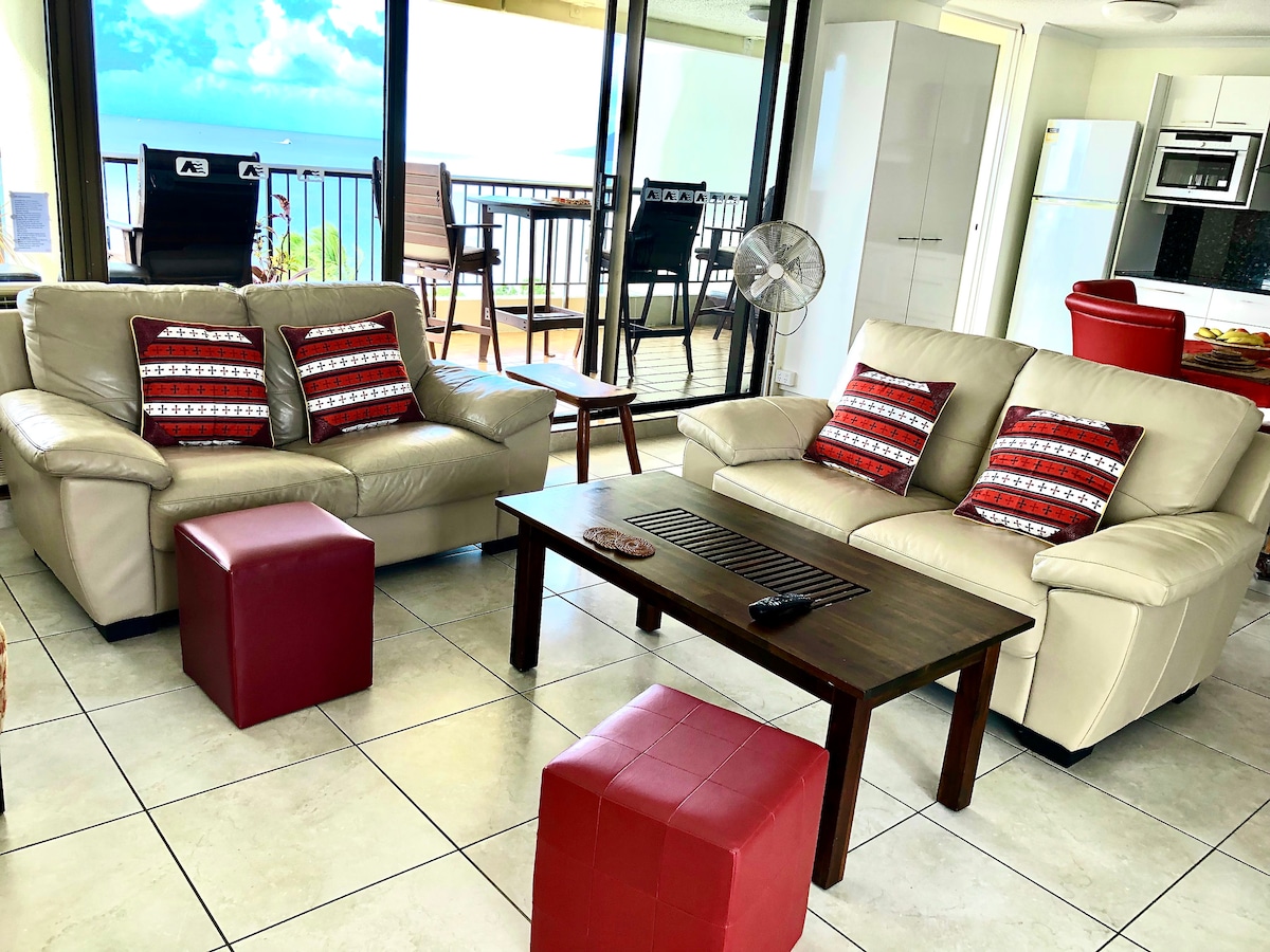 Successful Airbnb property: Cairns Apartment Esplanade Ocean Views in Cairns City