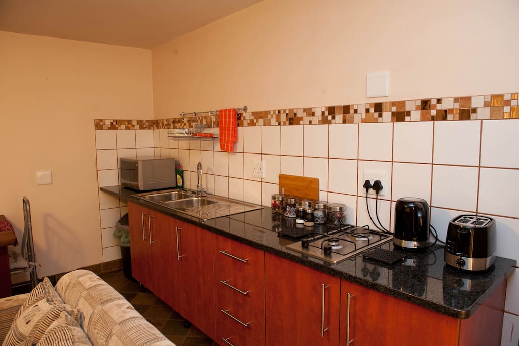 Fully fitted kitchen