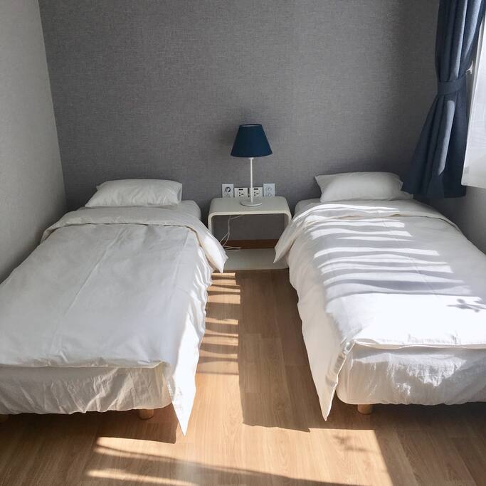 single bed × 2