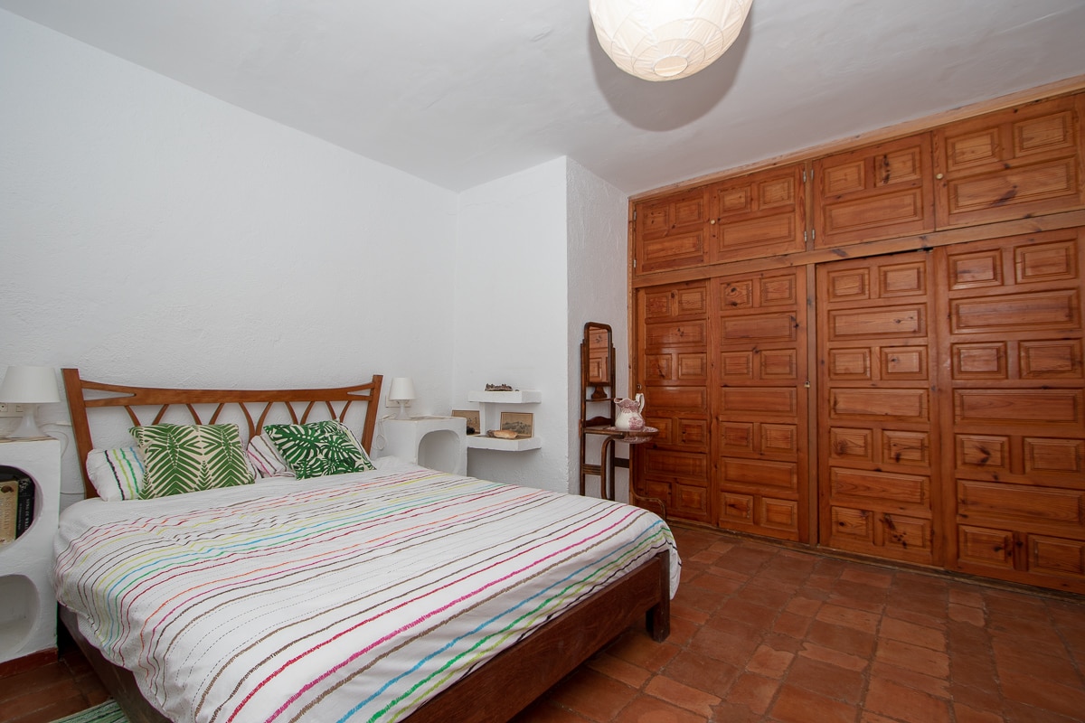 ห้องนอนใหญ่ชั้นบน