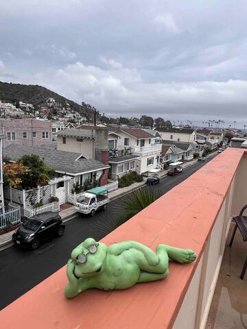 Spacious-3 Bedroom Charming House at Catalina gallery image 2