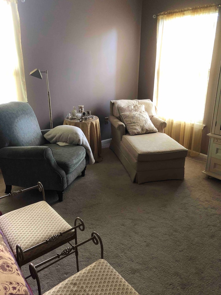 Master Bedroom With Bath. - Lynchburg, VA