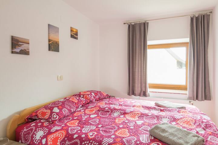 Bedroom apartment 1  (bed 160x200 cm)