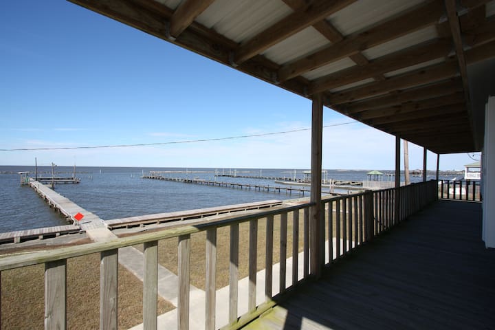 Tipsy Tuna is Waterfront in Grand Isle with a fishing pier & boat access