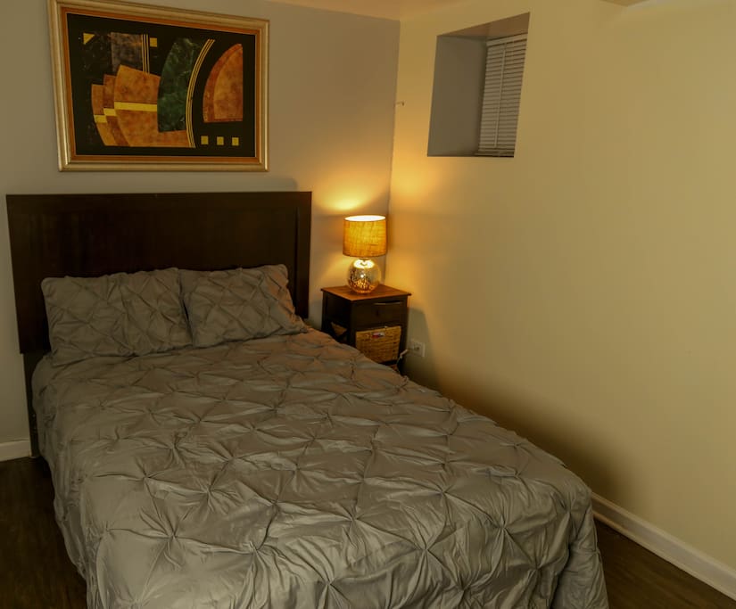 There are two bedrooms available for rent. Both have a full size bed.