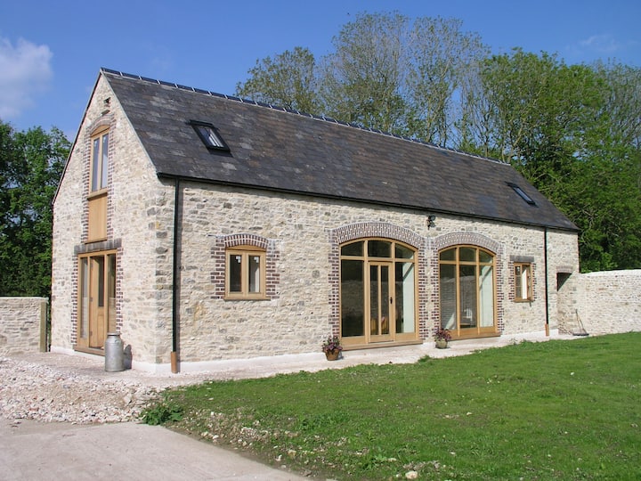 Stunning Barn conversion with heated swimming pool