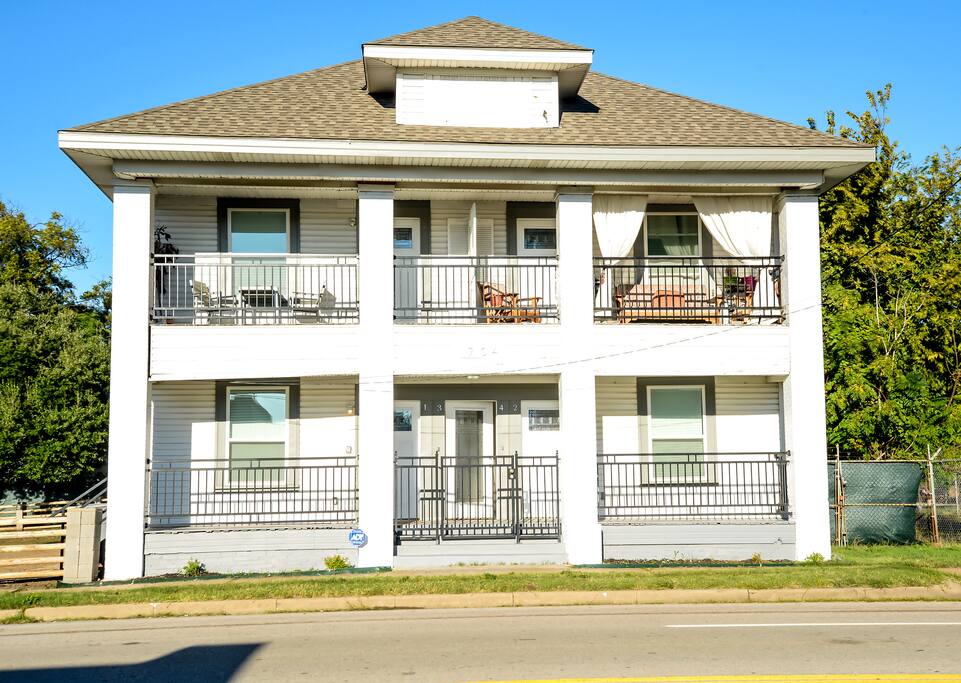 Choose from 4 two-bedroom apartments and/or 2 two-bedroom townhomes.