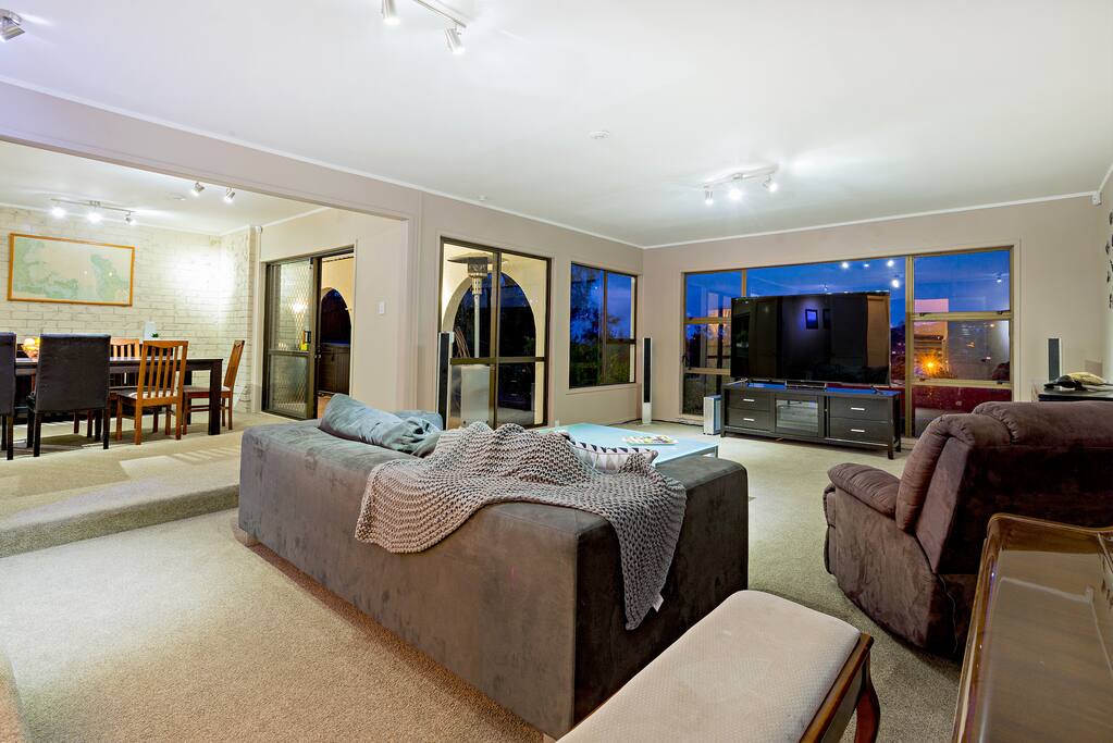 Main Lounge