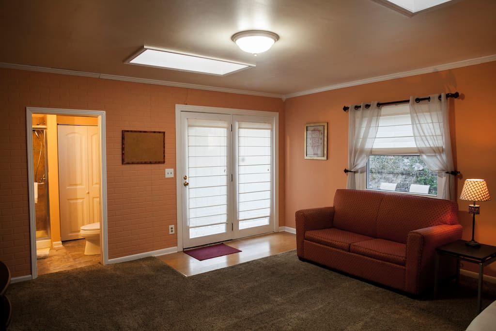Great lighting with windowed doors and two big skylights.