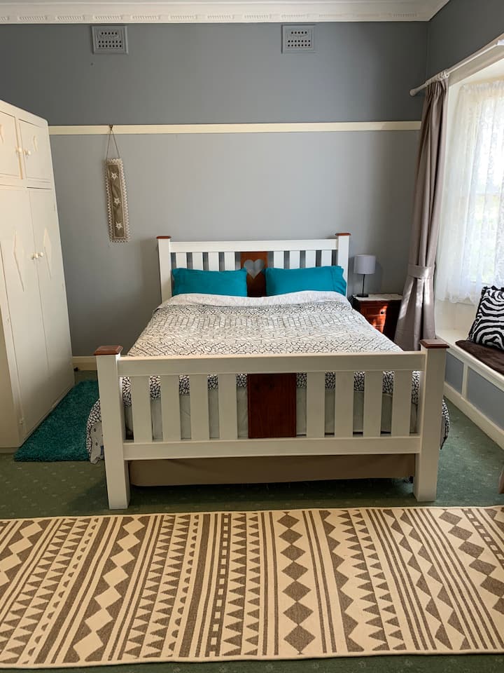 Yenda Holiday Rentals & Homes New South Wales, Australia Airbnb