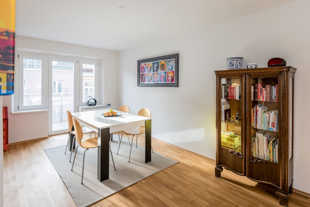 Spacious and bright dining area with a big balcony, central heating, iPod docking station and fast Wifi.