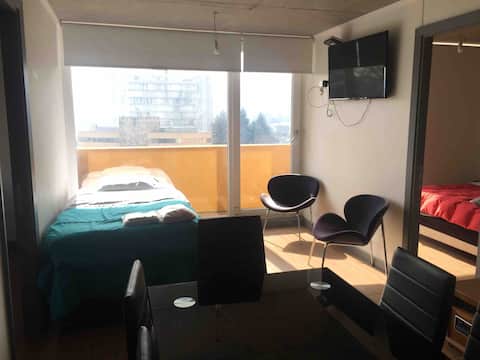5-person apartment building in Barcelona