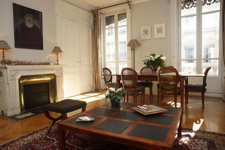 Suite Edouard Herriot, 150 m2 appartement entier