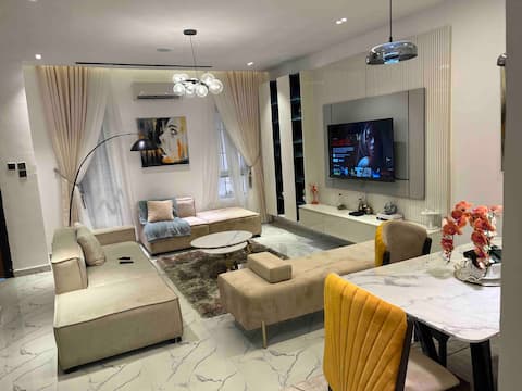 Prosigma Apartment 1(4bed house with pool and gym)