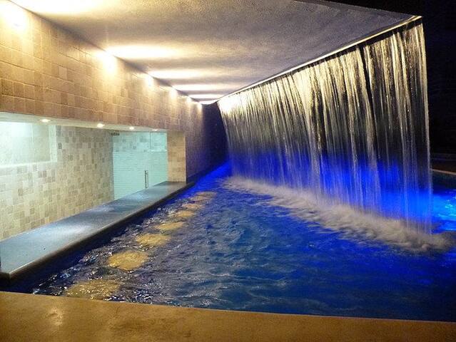 2-22 DIAMANTE CONDO-HABITACIÓN ACAPULCO