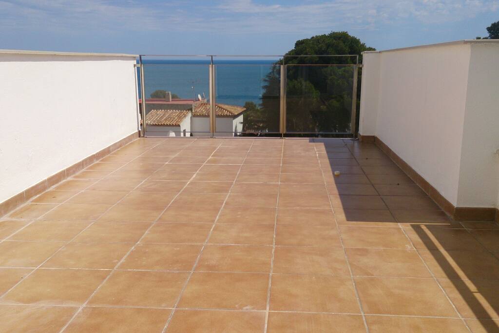 TERRASSA A SEGONA PLANTA AMB VISTA AL MAR
