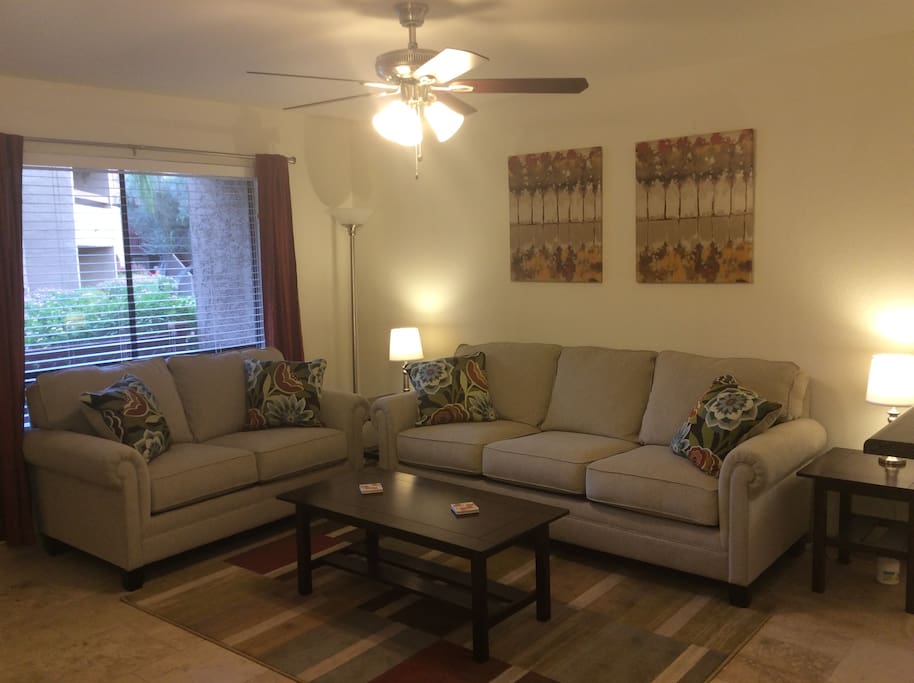 Bright & light spacious livingroom