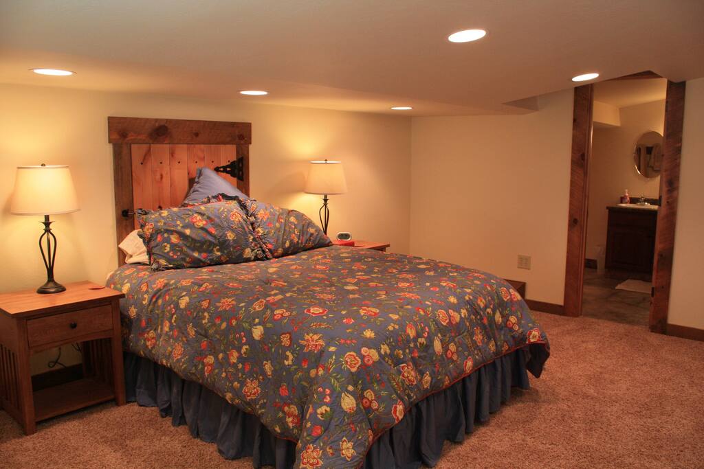 The "Goose Egg" room in the DM arena, host of the Diamond McNabb horse sale.
