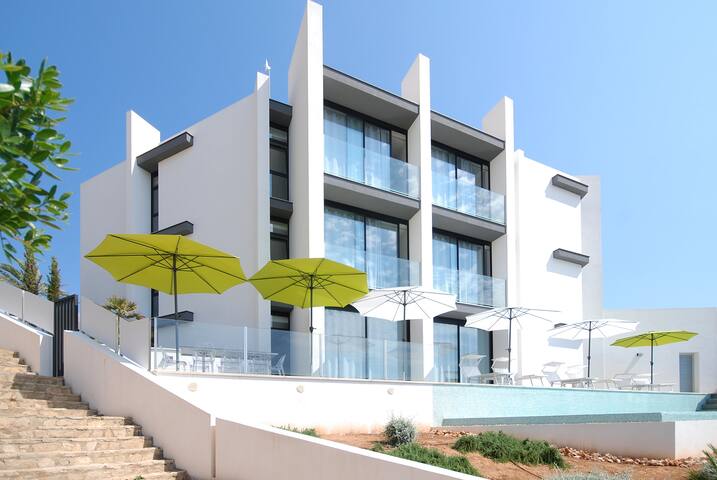 Mallorca-Design-Villa in 1. Meereslinie (BJ 2018) gallery image 2