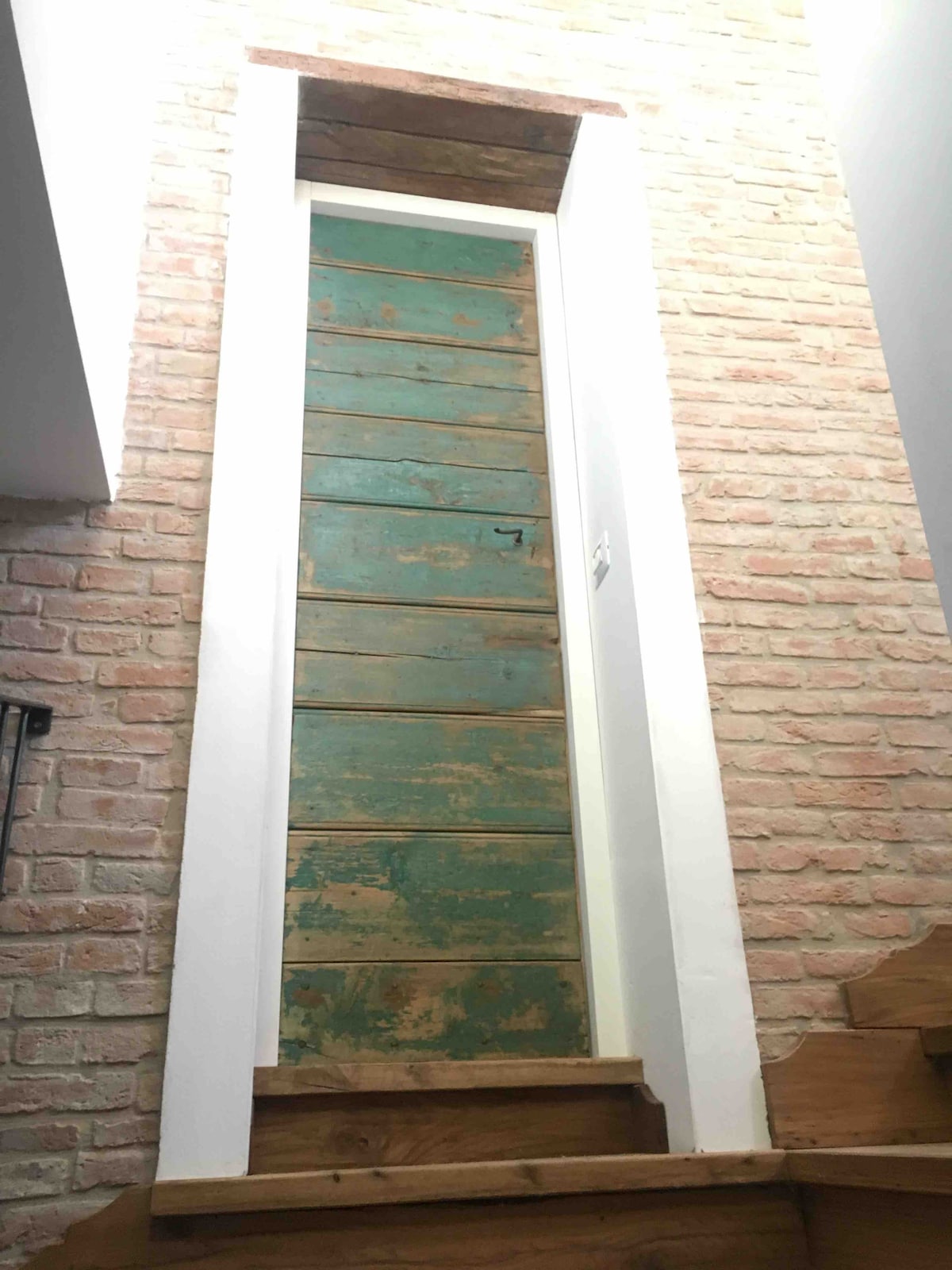 ประตูทางเข้าห้องไม่ดี 