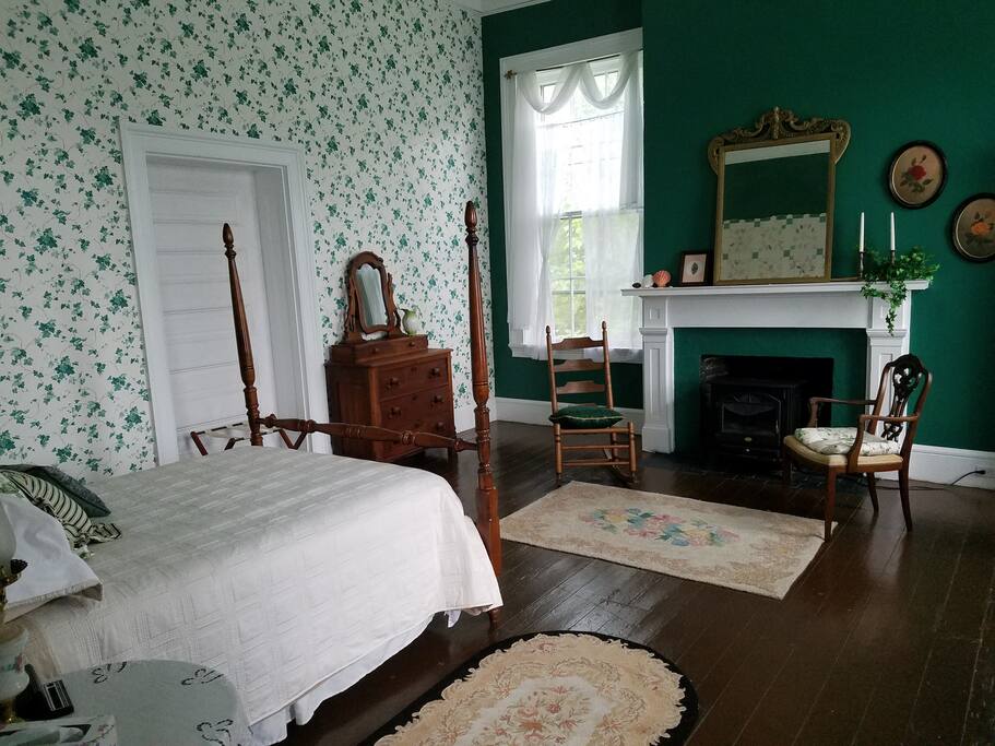 Ivy room