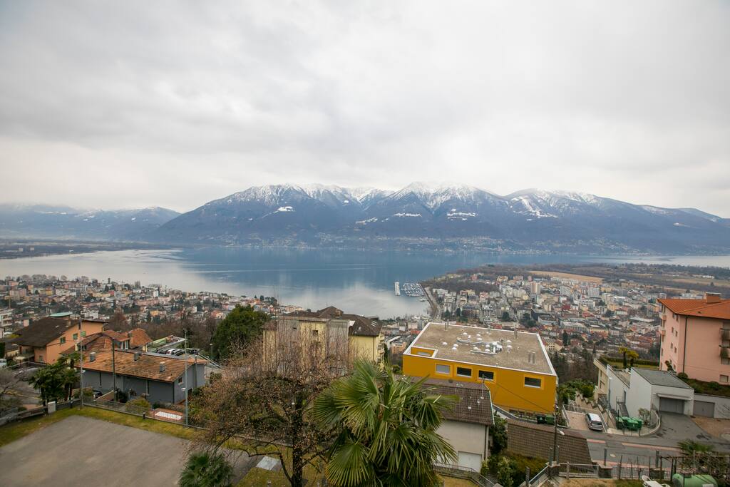 Lake view from the livingroom