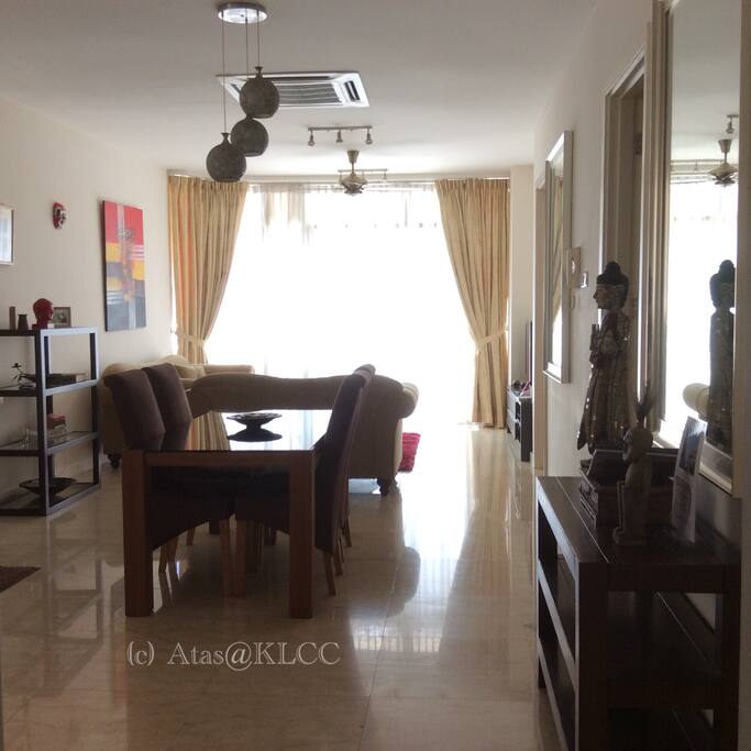 Living and dining area - view from the front door looking in.