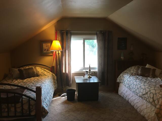 Cozy Attic Apartment - Giants Ridge & Sax-Zim Bog