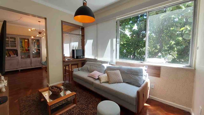 Apartamento em Ipanema, Posto 8, ótima localização