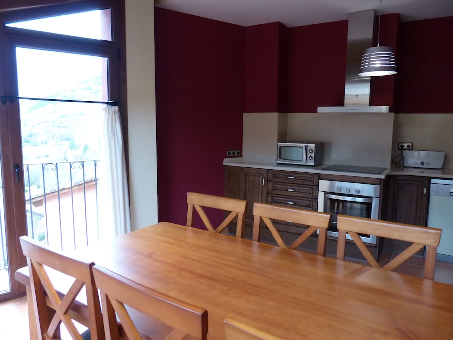 Cocina y comedor