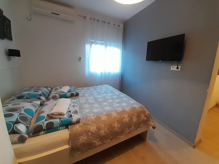Spavaća soba 1