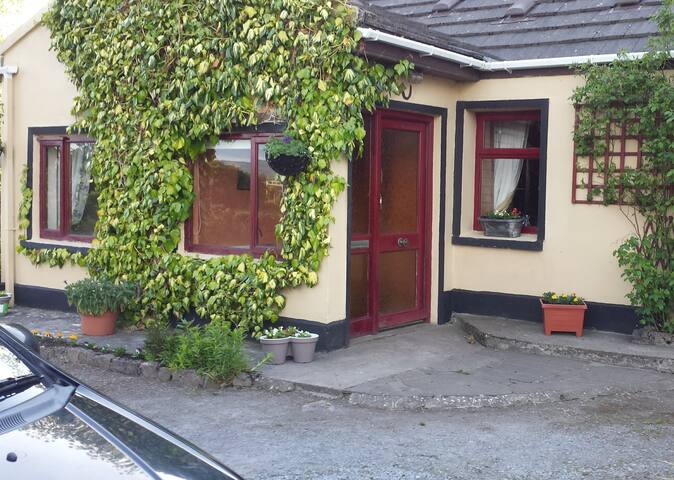 Lakeside Cottage