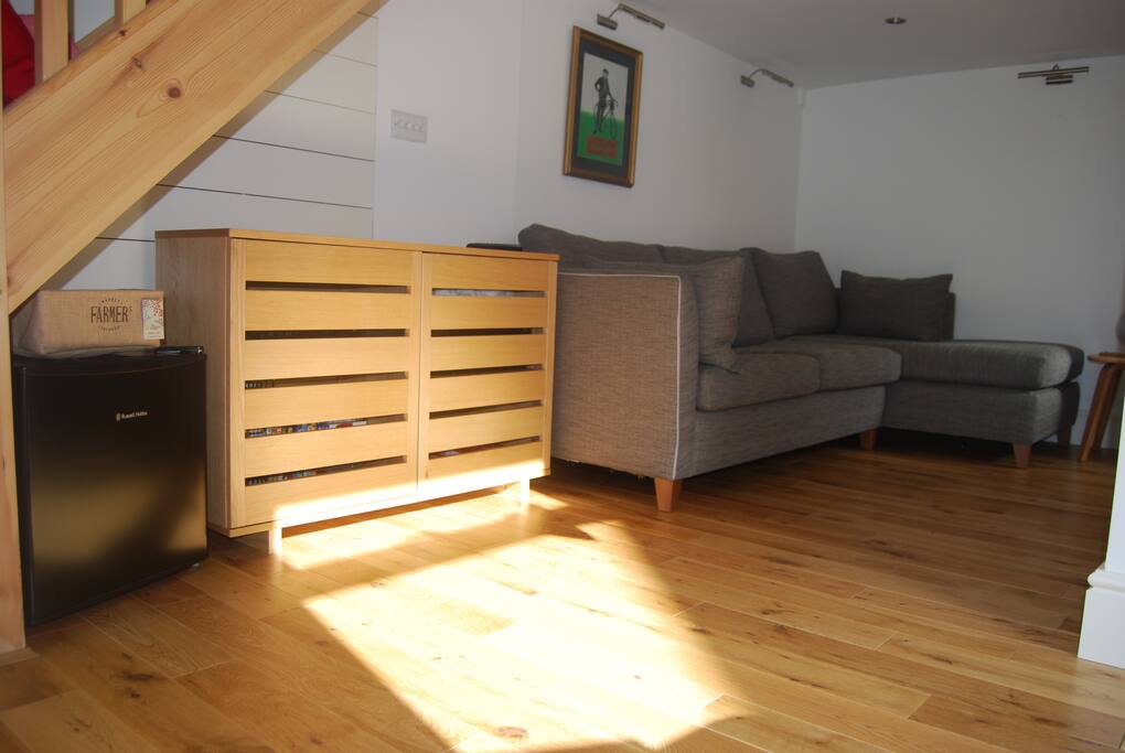 Lounge 1