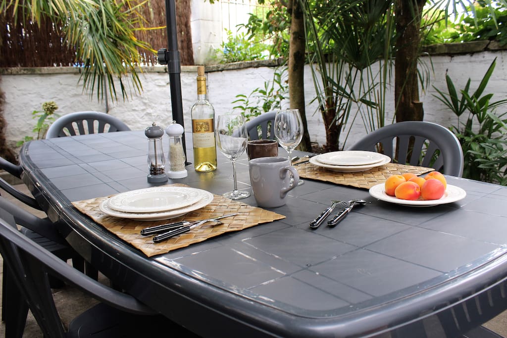 Déjeuner en terrasse