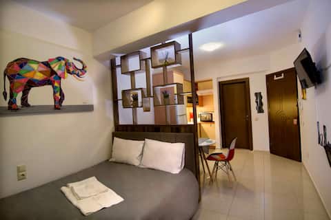 Elephant House, Luxurious & cozy,  center point