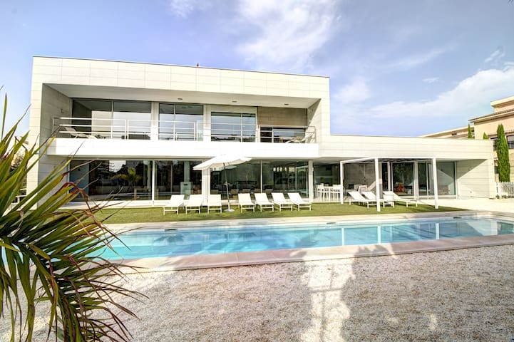 Luxury Villa Beach &amp; Golf Alicante